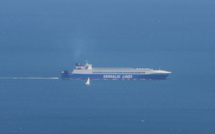 28 000 litres d'acide sulfurique coulent entre Gènes et la Corse