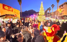 Calvi : Une parade magique pour marquer le début des fêtes de Noël