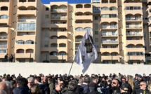 "Racailles fora" : Plusieurs centaines de personnes rassemblées à Paese Novu