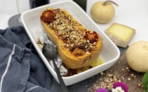 À table : butternut farcie à la tomme corse, à la panzetta et aux noisettes