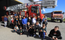 Corte : les écoles de rugby à la découverte des sapeurs-pompiers
