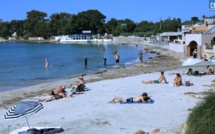 ​Autorisation du domaine public maritime : vers une saison rallongée pour les paillotes corses