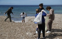Nettoyer une plage plutôt qu'être en colle : le pari vert du collège de Saint-Florent