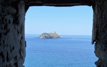 La photo du jour : La Giraglia vue de la tour d'Agnello