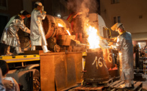 EN IMAGE. La nouvelle cloche de la cathédrale d'Ajaccio coulée devant des centaines de personnes