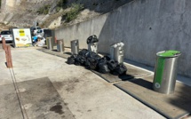 Bonifacio : face au mépris du tri, le maire passe à l'offensive