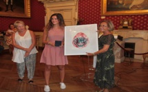 La médaille de la ville d'Ajaccio à Camille Pozzo di Borgo Prix Canson 2015 