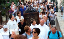Procession vers Notre-Dame de la Serra à Calvi