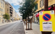 Ajaccio se prépare à accueillir le pape : circulation difficile, les commerçants restent optimistes