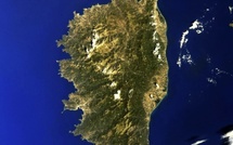 ChatGPT vs Le Chat : quelle IA connaît le mieux la Corse ?