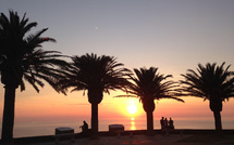 La photo du jour : le soleil plonge à l'horizon de Canari