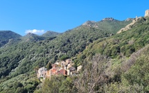 La photo du jour : Magna suprana et U castellacciu San Columbanu