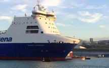 Le "Stena Carrier" toujours en rade à Marseille