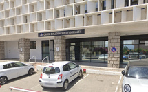 Revalorisation des aides, nouvelles règles chômage, voyages au Royaume-Uni : ce qui change au 1ᵉʳ avril 2025