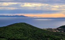 A màghjina :  À l’orizonte, Capraia