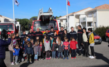 Les enfants du centre aéré à la découverte du Centre d'intervention et de secours de Calvi