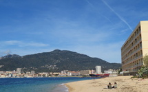 Ajaccio : baignade et pêche interdites au Lazaret en raison d’une pollution bactérienne