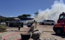 Ile-Rousse : un incendie, parti d’une friteuse, détruit le restaurant