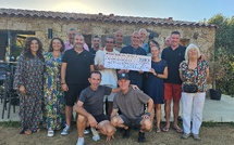 L’association Leanuccia Muco Corse remet un chèque de 15 000€ à l’association Grégory Lemarchal