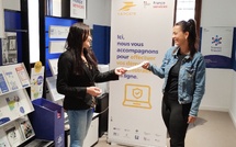 À Petreto-Bicchisano, Pascale et Céline ouvrent grand les portes de la France services postale