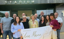 L’ASB 92 généreuse envers l’association Una Manu