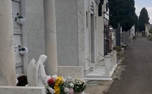 Fleurs, bougies et pain des morts : la symbolique corse de la Toussaint et d’I Morti