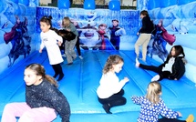 Corte : Le Père Noël a commencé sa tournée au quartier Purette