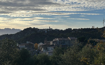 A màghjina - Montemaiò è Cassanu appiccicati à u celu