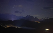 A màghjina -  Bavella innevata sott’à e stelle