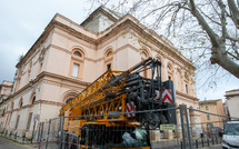 Théâtre de Bastia : les travaux se poursuivent avec le désamiantage de la toiture