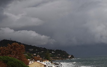 Météo : vigilance orange "pluie-inondation" maintenue en Corse