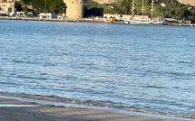 A màghjina - Calvi un solu "turistu"