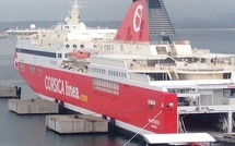 Un navire de croisière bloqué à l'entrée de Marseille par des marins grévistes de la Corsica Linea et de La Méridionale