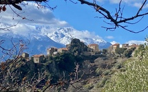 A màghjina - U bellu paese d'Altiani