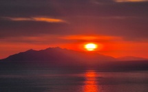 A màghjina - Alba di focu nant’à l’isula d’Elba