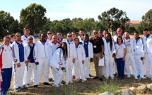 Séances de dédicaces et bain de foule pour l'équipe de France olympique de judo à Calvi