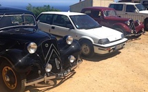 Rendez-vous des voitures anciennes à Santa-Reparata di Balagna