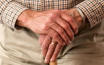 En Corse, l’Insee alerte sur les fragilités du maintien à domicile des seniors