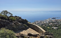 A màghjina - Bastia, trà celu è mare