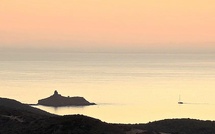 A màghjina - Finocchiarola a l'alba