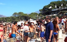 "Calvi On The Rocks" 2016 : Vivre d'amour et de son les... pieds dans l'eau !