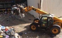 Crise des déchets : Les élus et les agents de la Capa se mobilisent