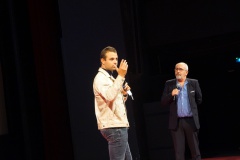 Henri-Noël sur la scène du Théâtre de Bastia