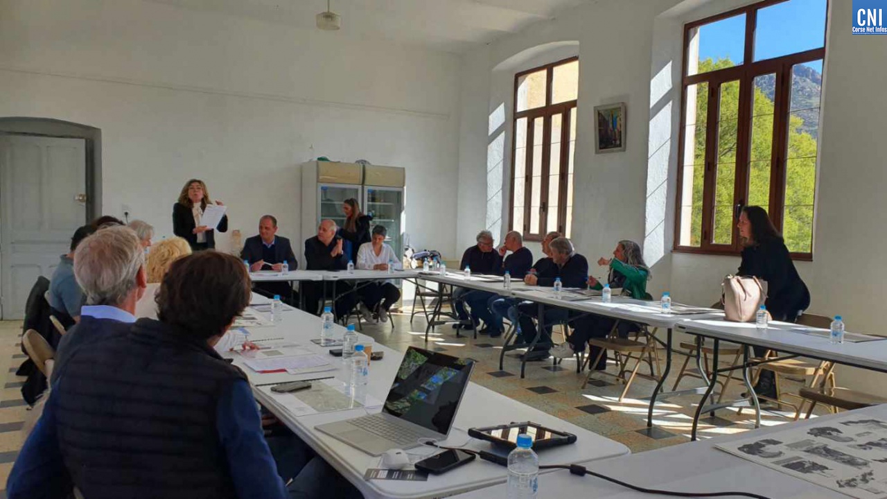 6CA2AC09-0152-40E3-A420-F5413B55D68D