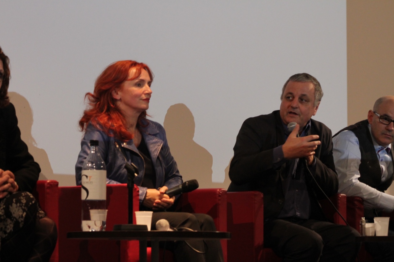 table ronde sur les violences faites aux femmes 063