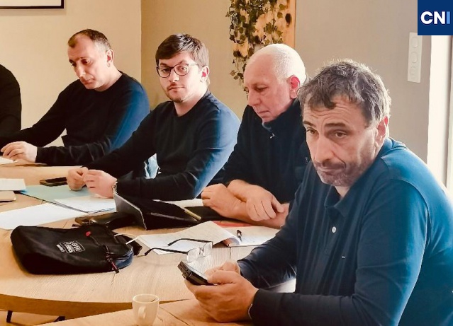 BCAC758E-90B4-4CB6-A45A-9B91E5E3B57D