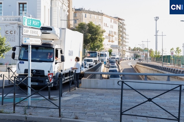 BLOCAGE ROND POINT NOGUES 2026-2